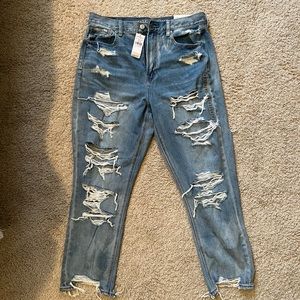 American Eagle Mom Jeans